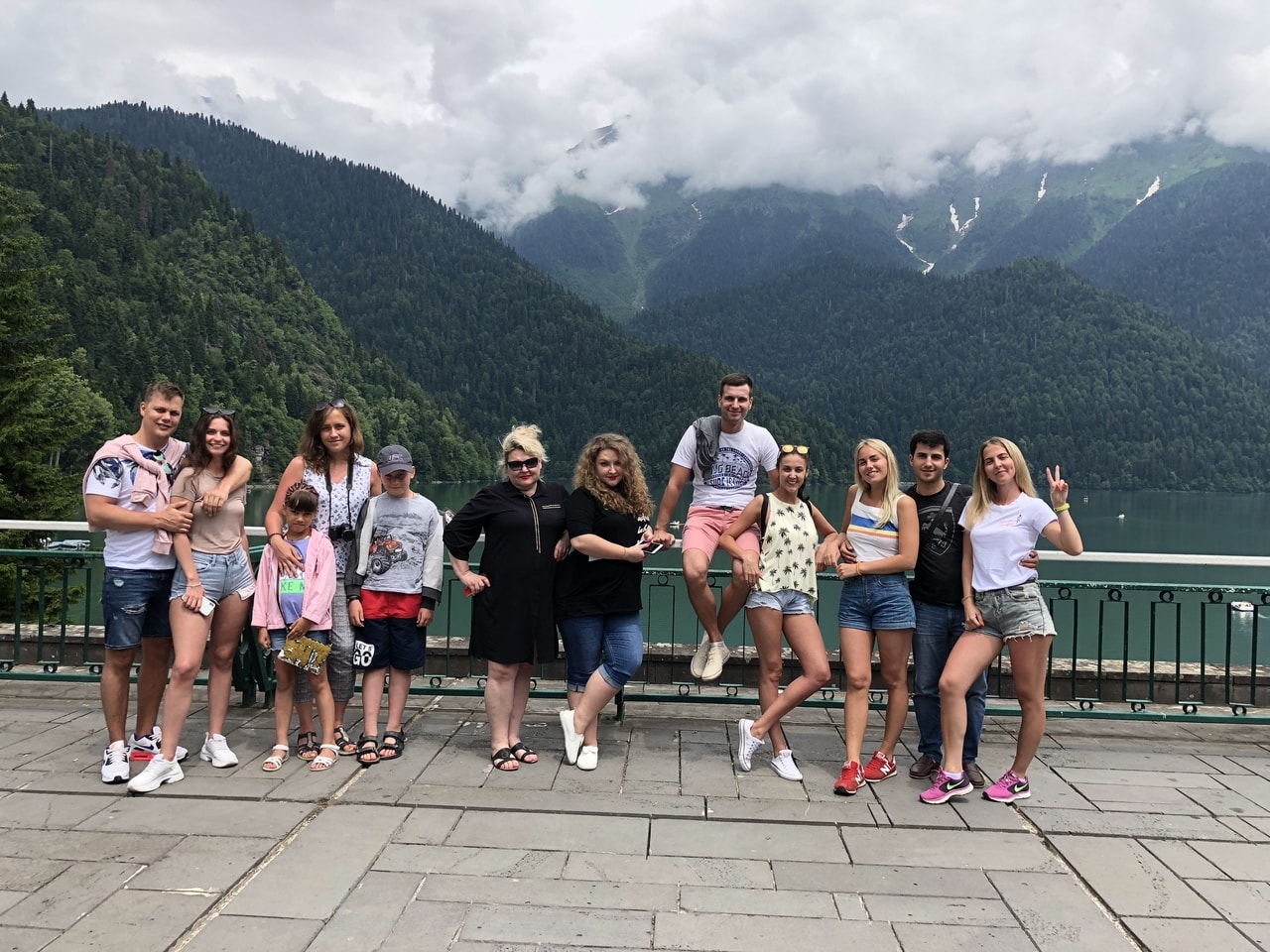 экскурсия на озеро Рица из Сочи и Адлера на микро-автобусе 13.07.2018